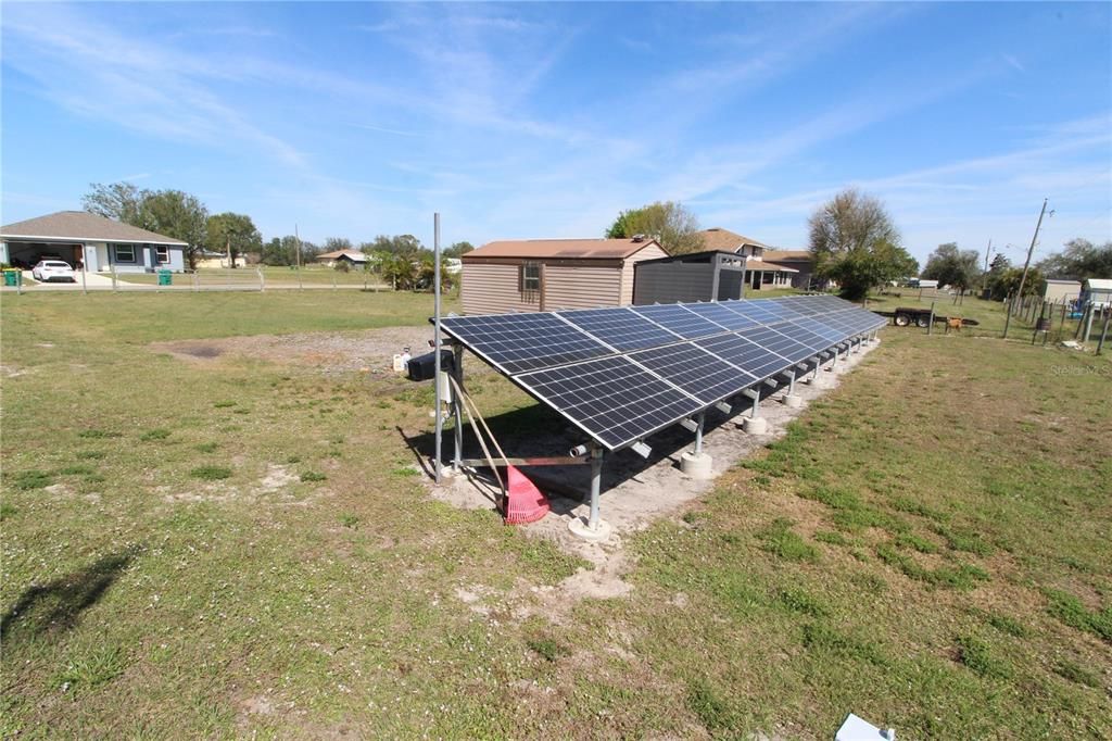 Active With Contract: $299,500 (2 beds, 2 baths, 1292 Square Feet)