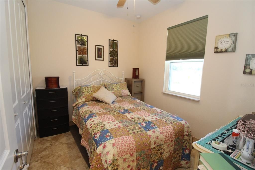 Active With Contract: $299,500 (2 beds, 2 baths, 1292 Square Feet)