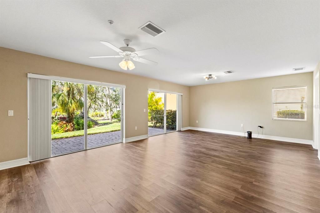 На продажу: $600,000 (4 спален, 4 ванн, 2848 Квадратных фут)