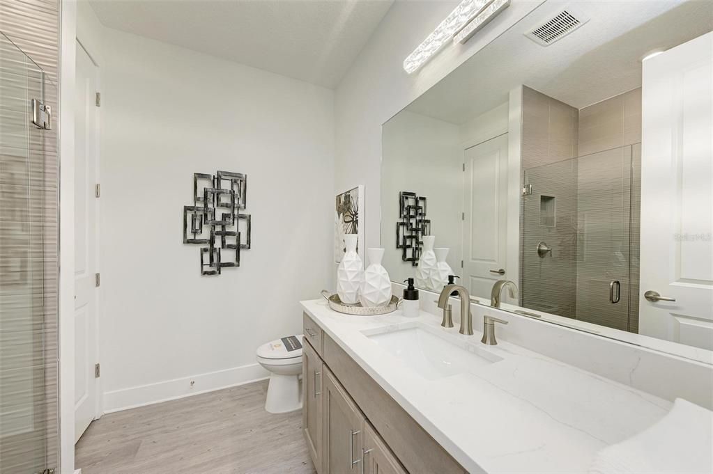 На продажу: $1,199,999 (3 спален, 2 ванн, 2951 Квадратных фут)