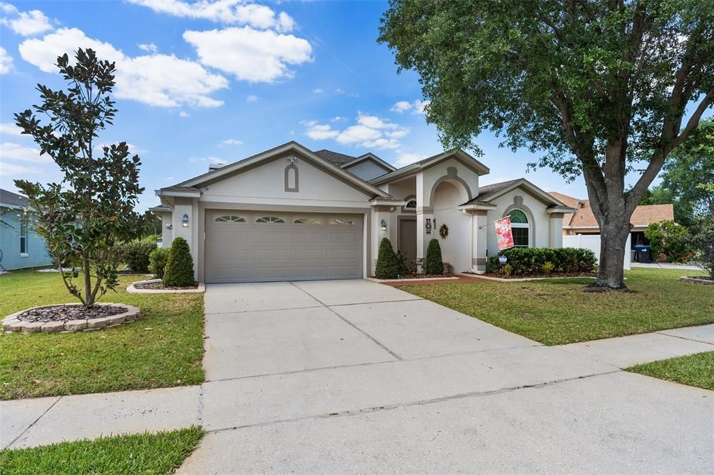 Active With Contract: $3,149 (4 beds, 2 baths, 2230 Square Feet)
