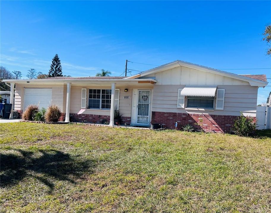 待售: $218,900 (2 贝兹, 1 浴室, 1056 平方英尺)