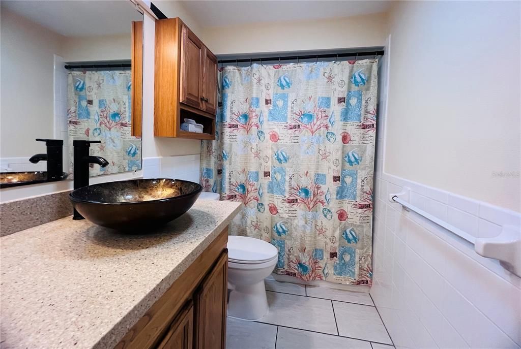 待售: $218,900 (2 贝兹, 1 浴室, 1056 平方英尺)