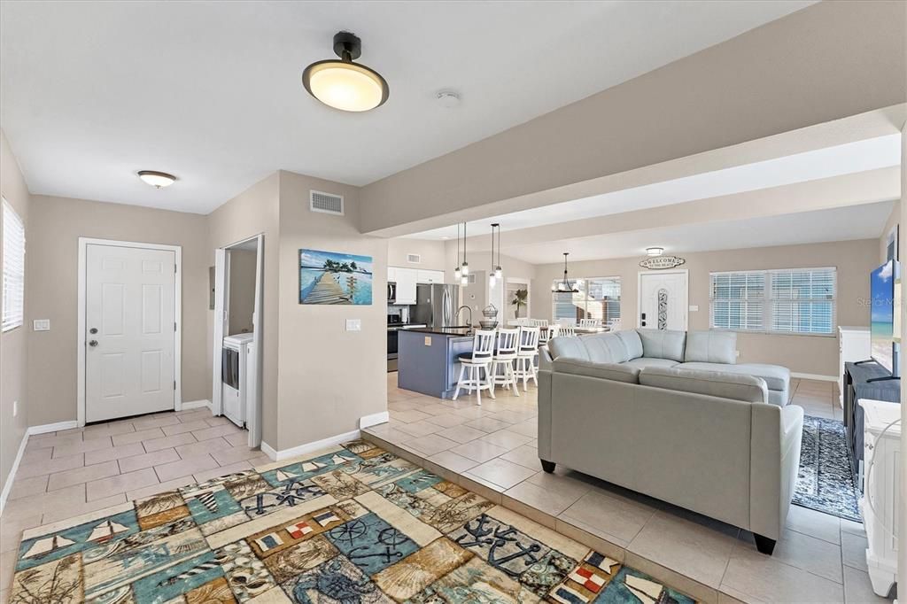 出租: $5,500 (3 贝兹, 2 浴室, 1482 平方英尺)