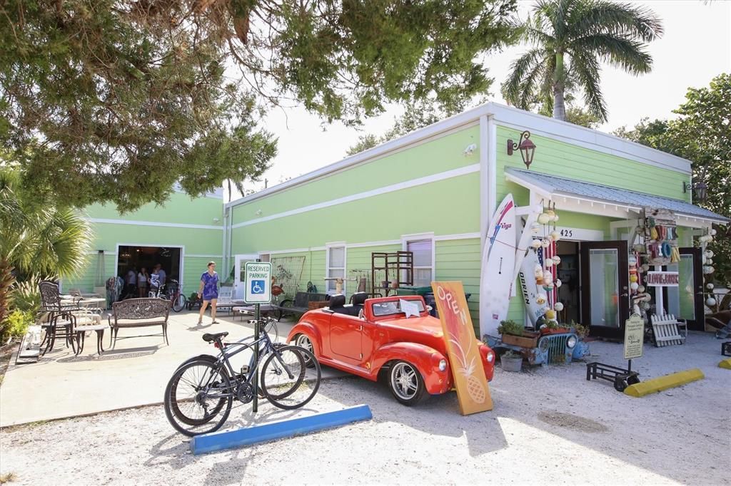 出租: $5,500 (3 贝兹, 2 浴室, 1482 平方英尺)