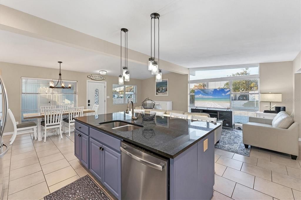 出租: $5,500 (3 贝兹, 2 浴室, 1482 平方英尺)