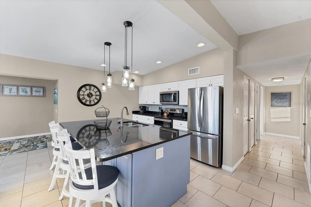 出租: $5,500 (3 贝兹, 2 浴室, 1482 平方英尺)