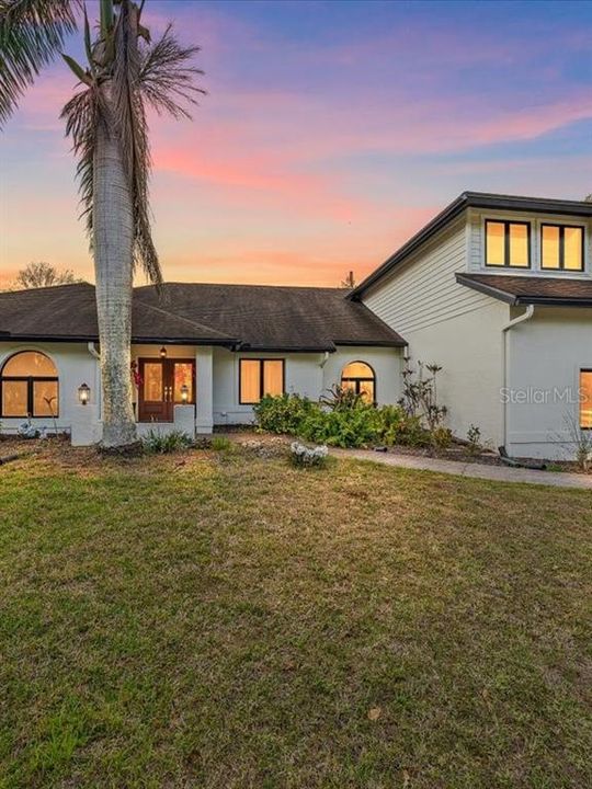 For Sale: $1,456,500 (6 beds, 4 baths, 3621 Square Feet)