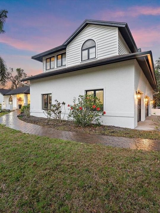 For Sale: $1,456,500 (6 beds, 4 baths, 3621 Square Feet)