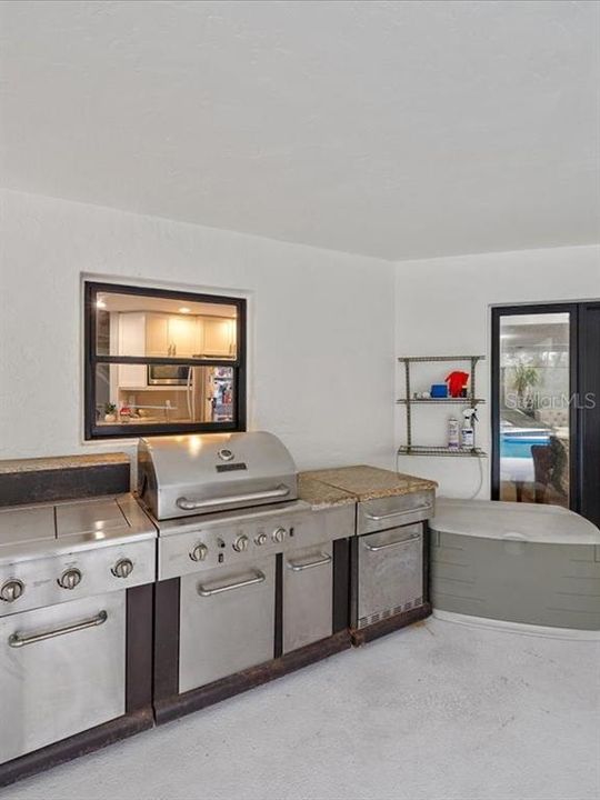 For Sale: $1,456,500 (6 beds, 4 baths, 3621 Square Feet)