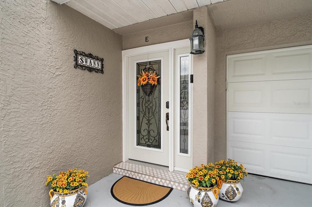 For Sale: $1,395,000 (3 beds, 3 baths, 2400 Square Feet)