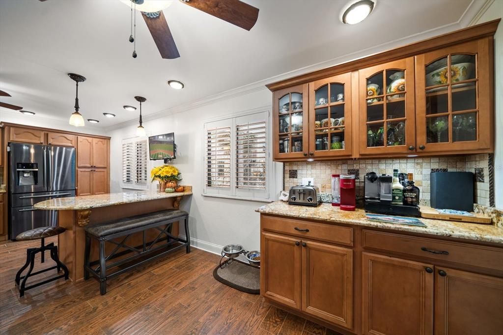 For Sale: $1,395,000 (3 beds, 3 baths, 2400 Square Feet)