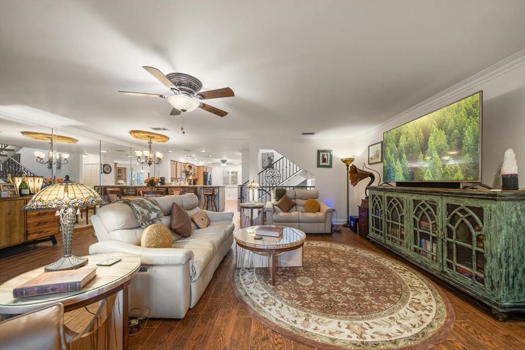 For Sale: $1,395,000 (3 beds, 3 baths, 2400 Square Feet)