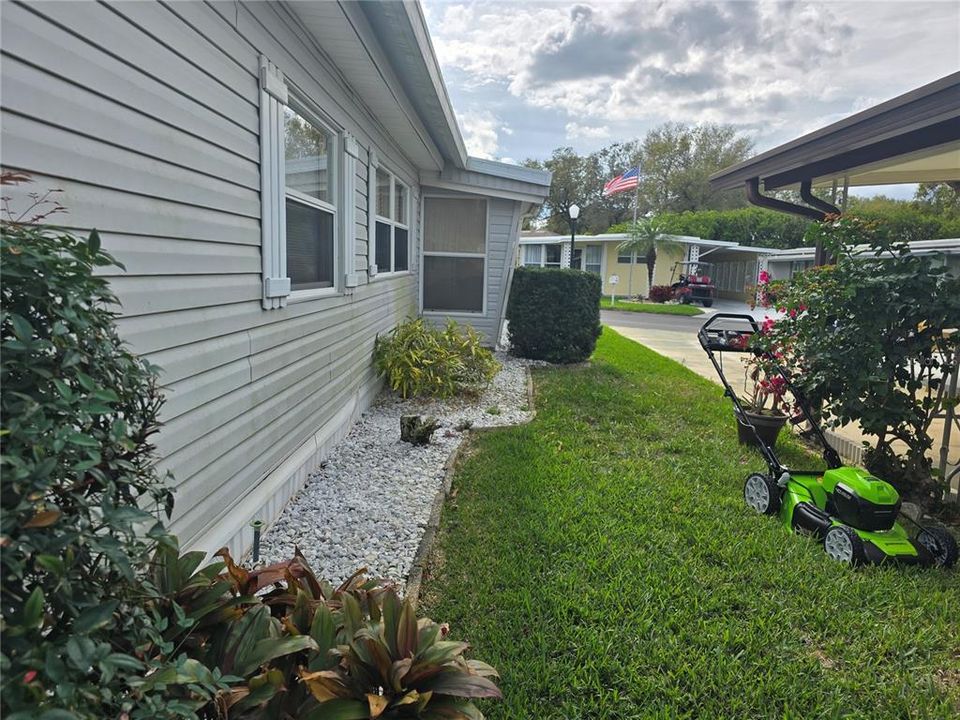 For Sale: $85,000 (2 beds, 1 baths, 1100 Square Feet)