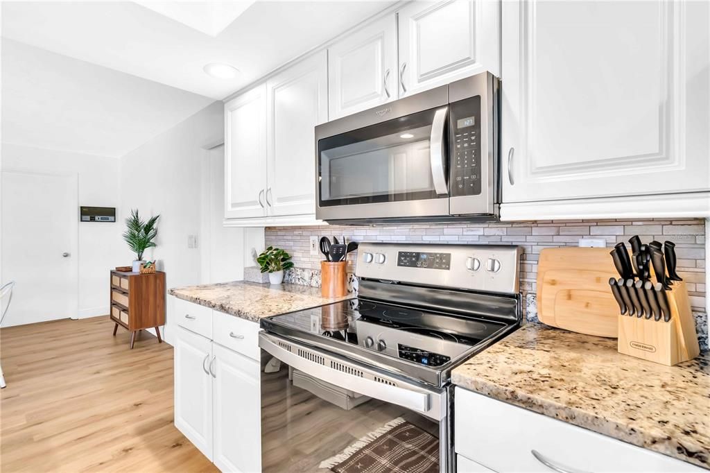 For Rent: $7,500 (4 beds, 2 baths, 1905 Square Feet)