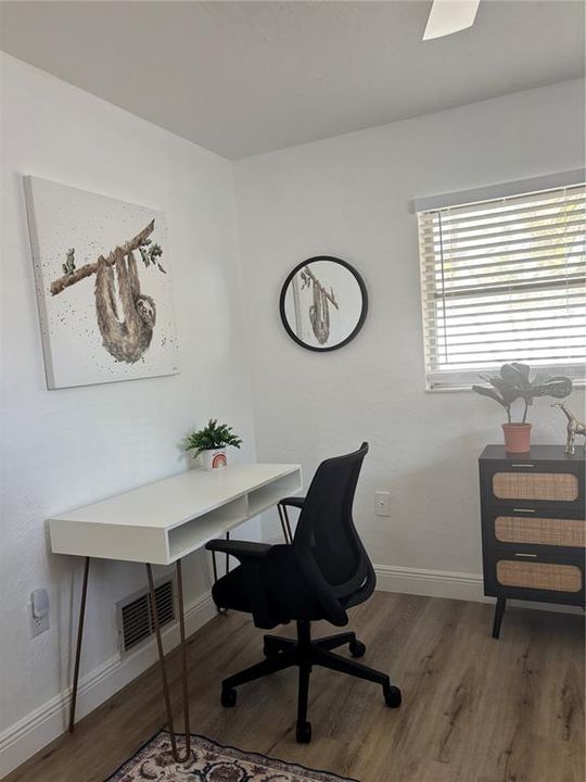 For Rent: $7,500 (4 beds, 2 baths, 1905 Square Feet)