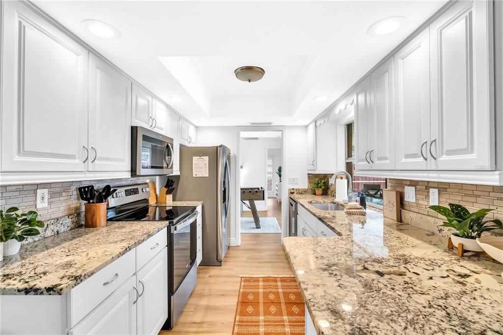 For Rent: $7,500 (4 beds, 2 baths, 1905 Square Feet)