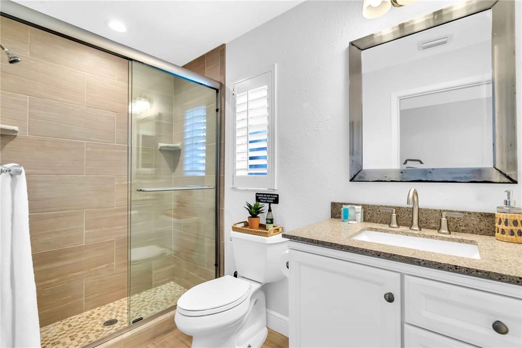 For Rent: $7,500 (4 beds, 2 baths, 1905 Square Feet)