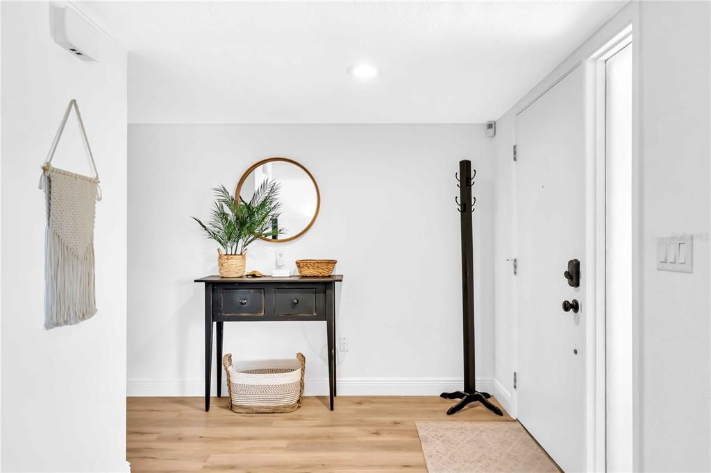 For Rent: $7,500 (4 beds, 2 baths, 1905 Square Feet)