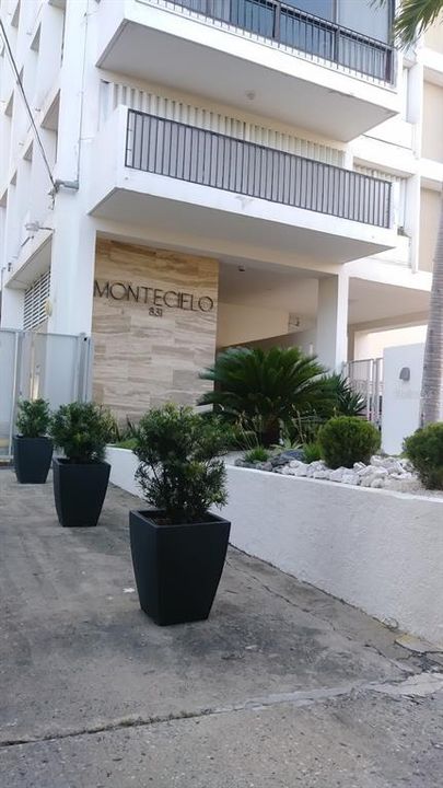 Vendido Recientemente: $378,000 (3 camas, 2 baños, 1200 Pies cuadrados)