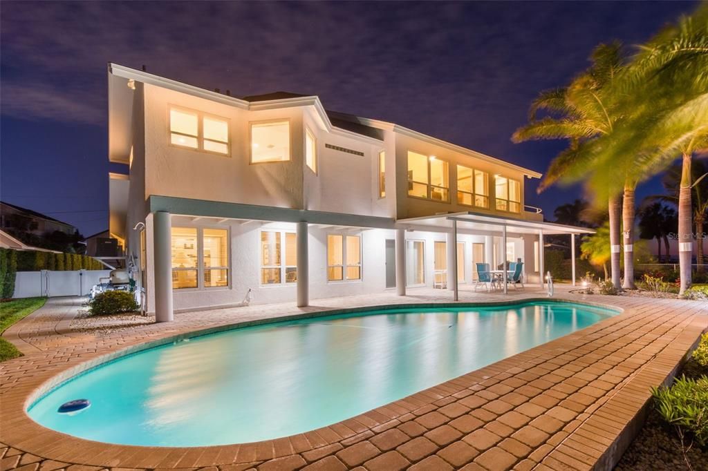 На продажу: $2,599,999 (4 спален, 4 ванн, 3526 Квадратных фут)