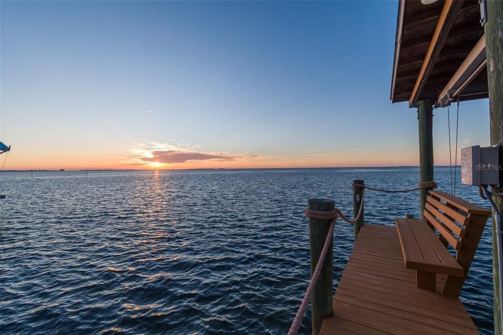 На продажу: $2,599,999 (4 спален, 4 ванн, 3526 Квадратных фут)