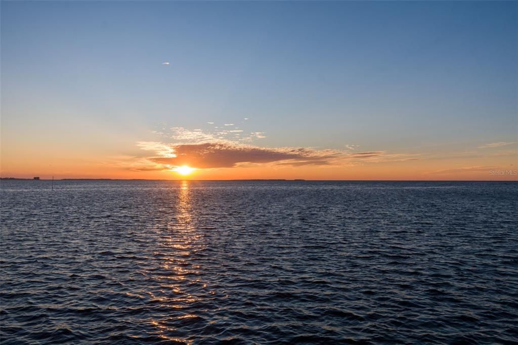 На продажу: $2,599,999 (4 спален, 4 ванн, 3526 Квадратных фут)