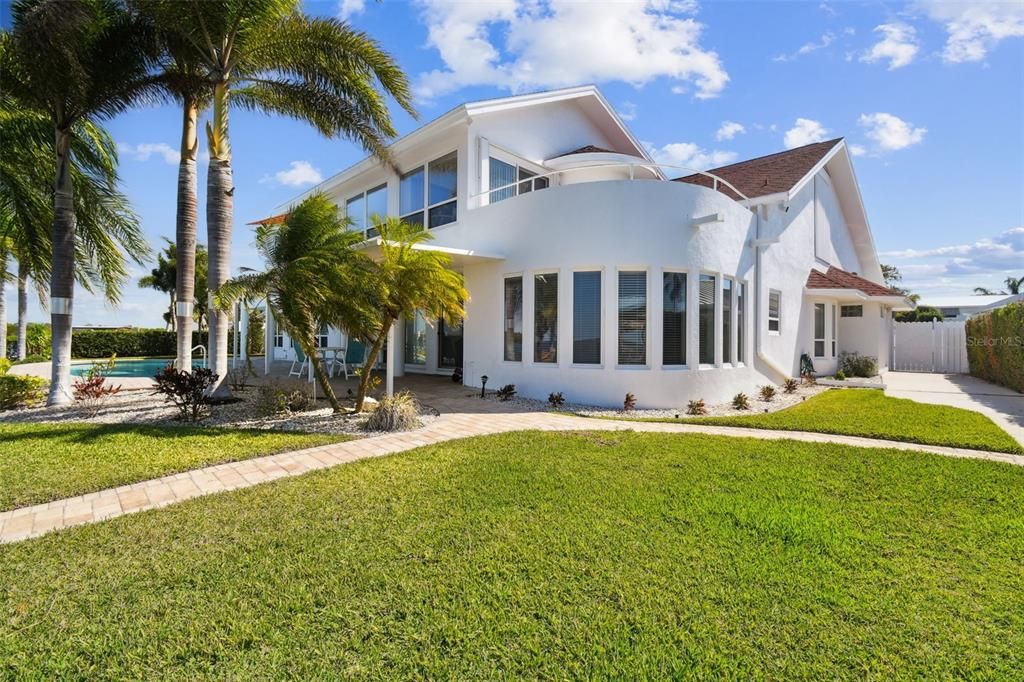 На продажу: $2,599,999 (4 спален, 4 ванн, 3526 Квадратных фут)