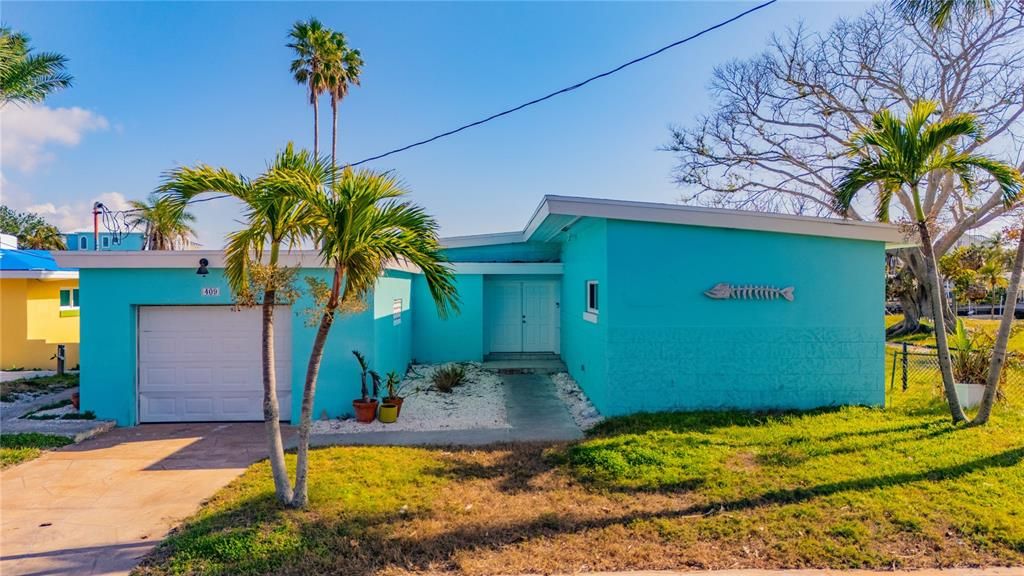 На продажу: $1,650,000 (0.31 acres)