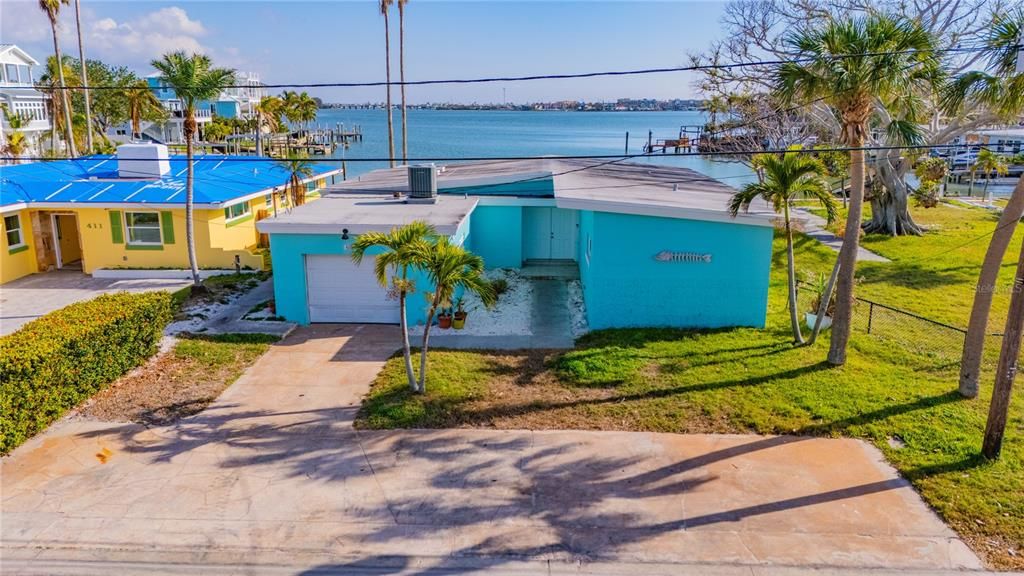 На продажу: $1,650,000 (0.31 acres)