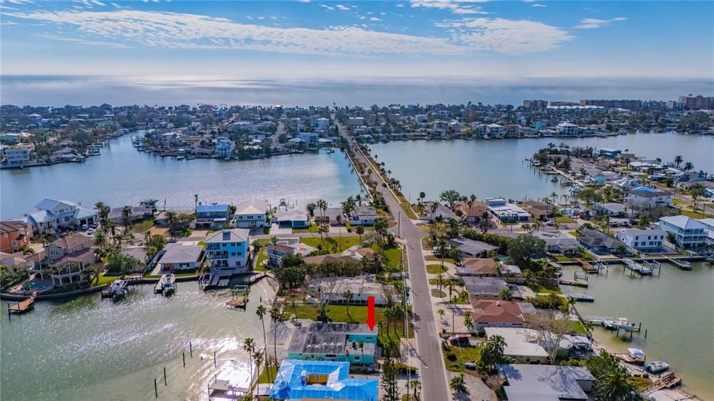 На продажу: $1,650,000 (0.31 acres)