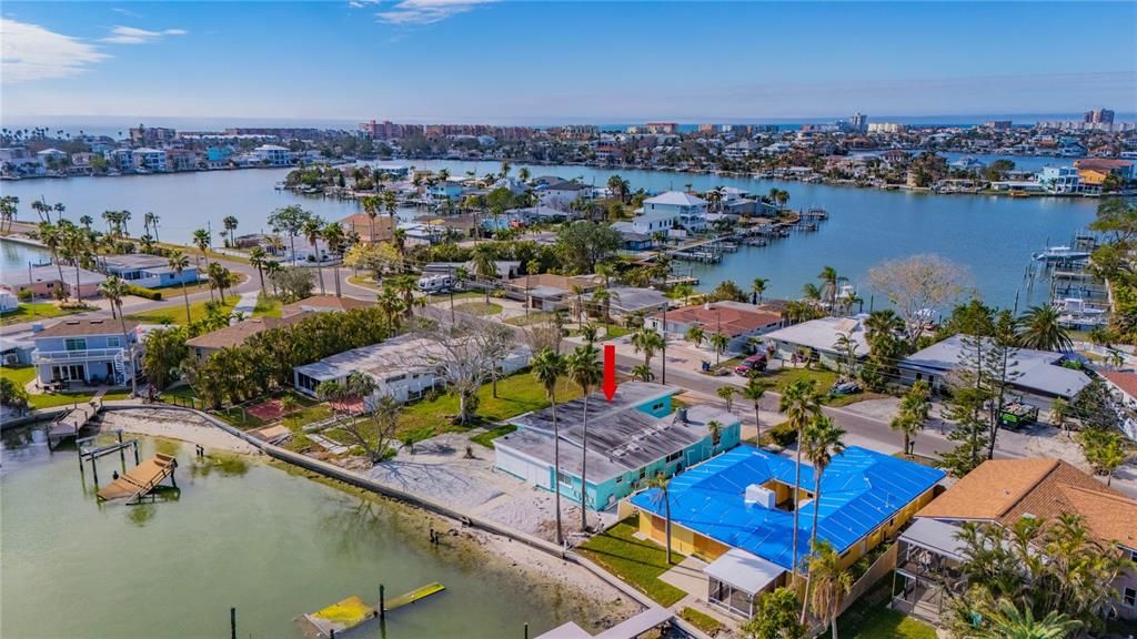 На продажу: $1,650,000 (0.31 acres)