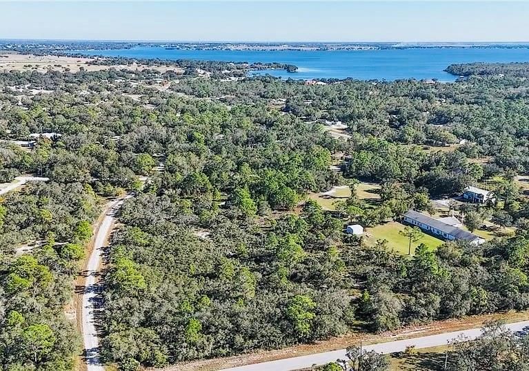 待售: $11,000 (0.23 acres)