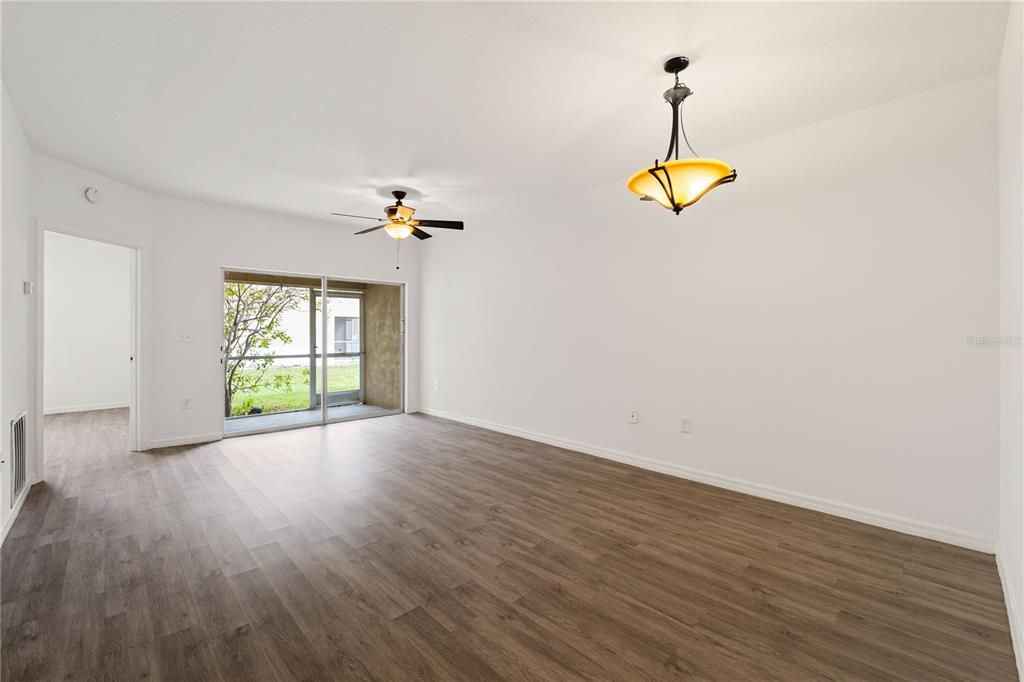 待售: $185,000 (3 贝兹, 2 浴室, 1151 平方英尺)