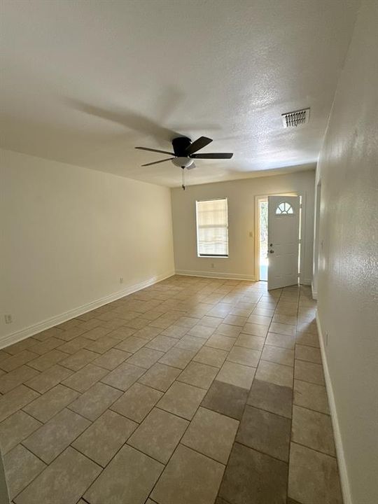 For Sale: $199,000 (3 beds, 2 baths, 1200 Square Feet)