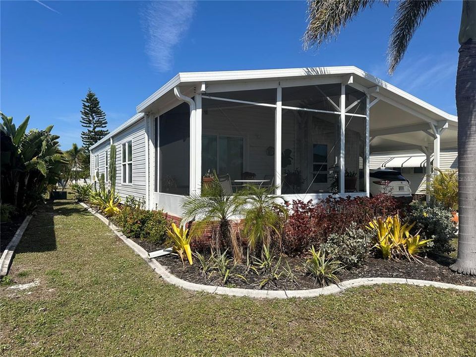 На продажу: $140,000 (2 спален, 2 ванн, 1056 Квадратных фут)