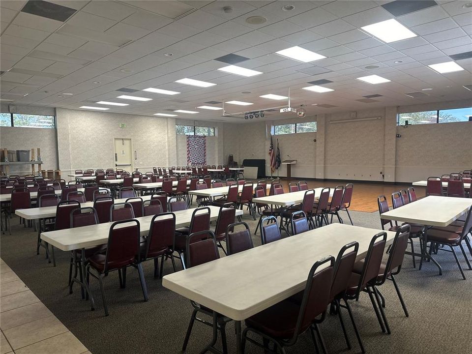 На продажу: $140,000 (2 спален, 2 ванн, 1056 Квадратных фут)