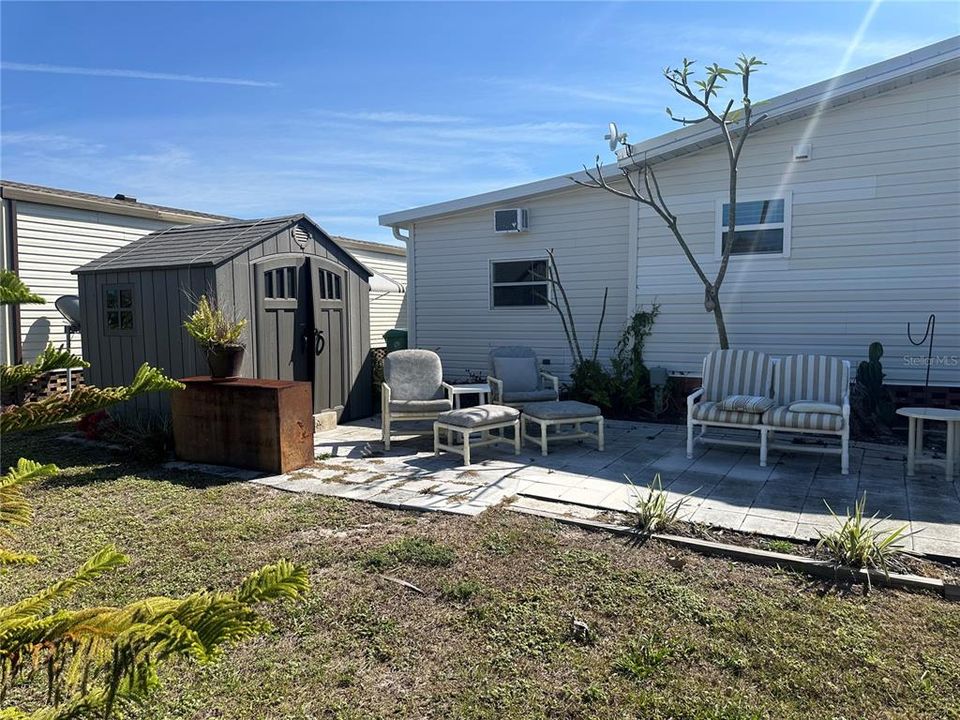 На продажу: $140,000 (2 спален, 2 ванн, 1056 Квадратных фут)