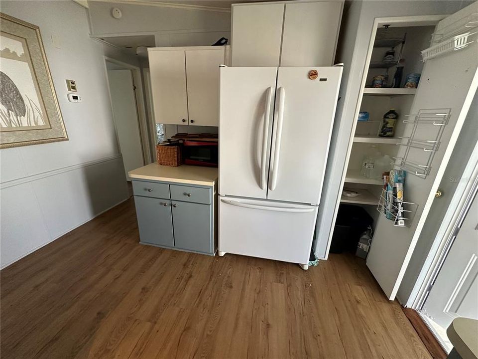 На продажу: $140,000 (2 спален, 2 ванн, 1056 Квадратных фут)