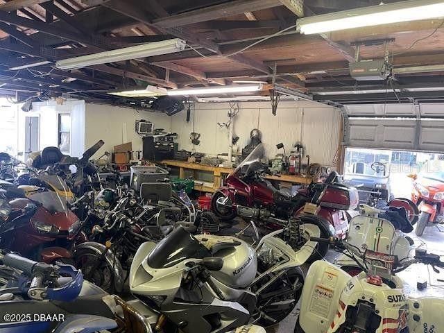 待售: $199,000 (0 贝兹, 0 浴室, 3000 平方英尺)