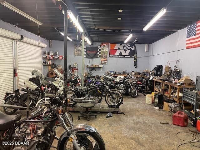 待售: $199,000 (0 贝兹, 0 浴室, 3000 平方英尺)