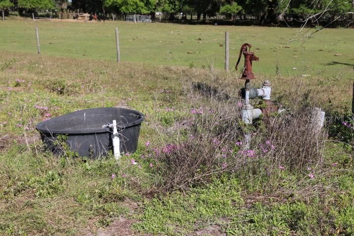 En Venta: $190,000 (5.00 acres)