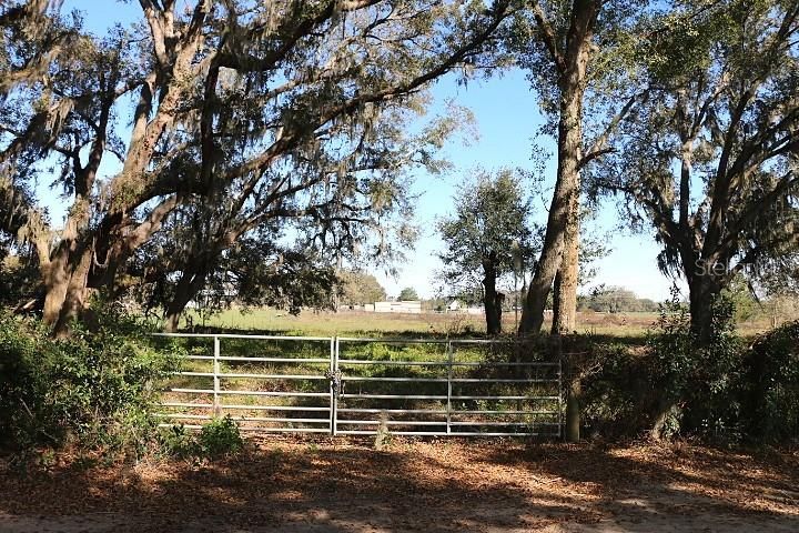 En Venta: $190,000 (5.00 acres)