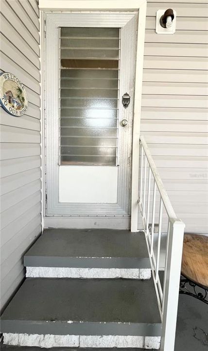 待售: $98,000 (2 贝兹, 1 浴室, 879 平方英尺)