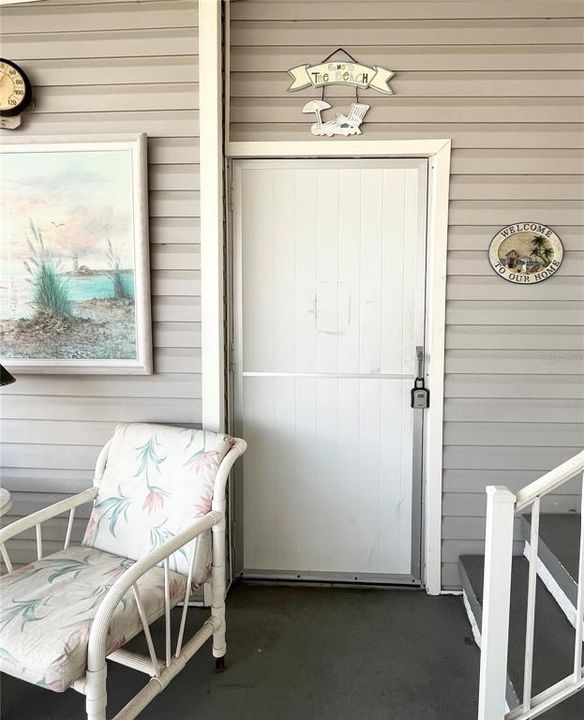 待售: $98,000 (2 贝兹, 1 浴室, 879 平方英尺)