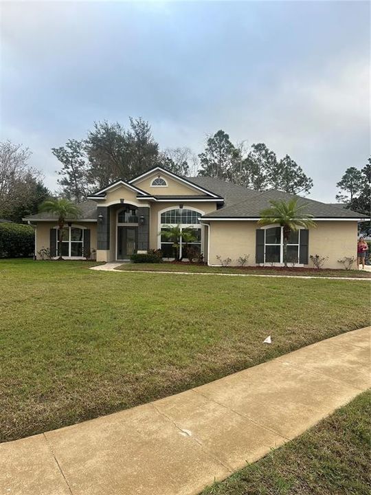Vendido Recientemente: $397,500 (3 camas, 2 baños, 2275 Pies cuadrados)