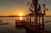 На продажу: $1,950,000 (1.56 acres)