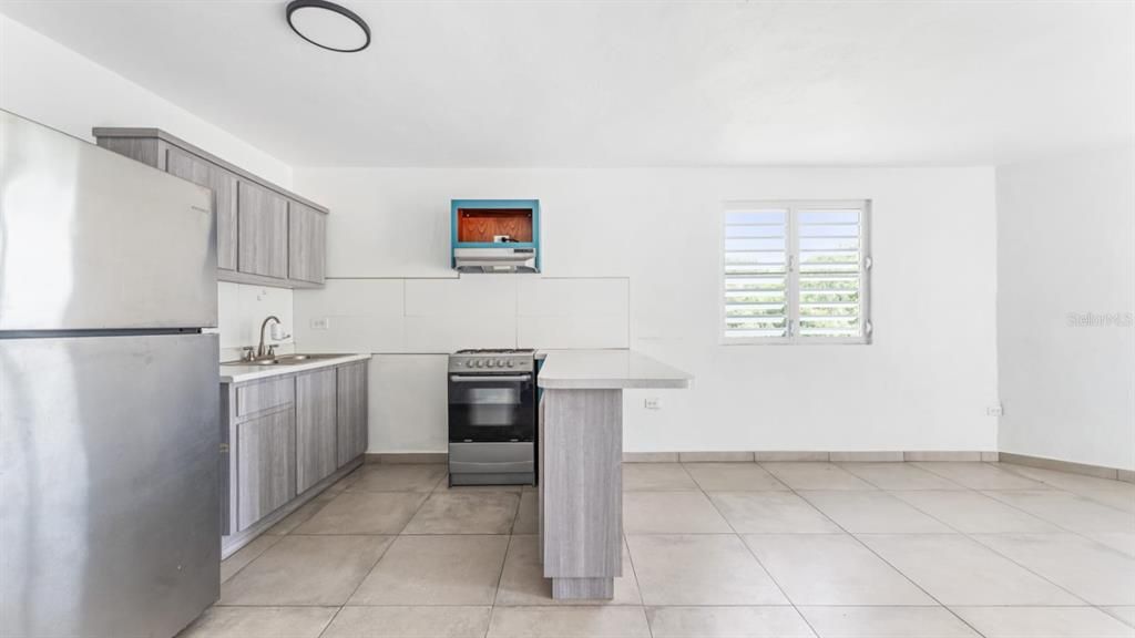 На продажу: $775,000 (10 спален, 5 ванн, 3154 Квадратных фут)