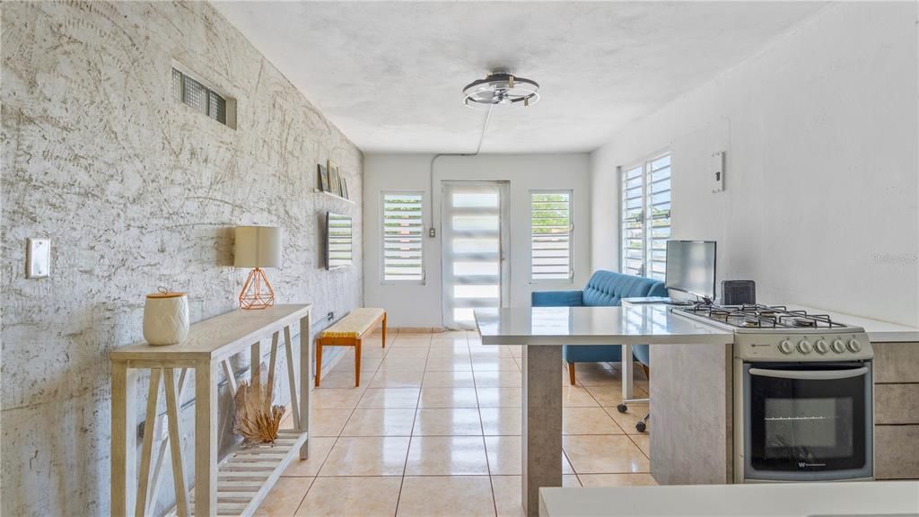 На продажу: $775,000 (10 спален, 5 ванн, 3154 Квадратных фут)