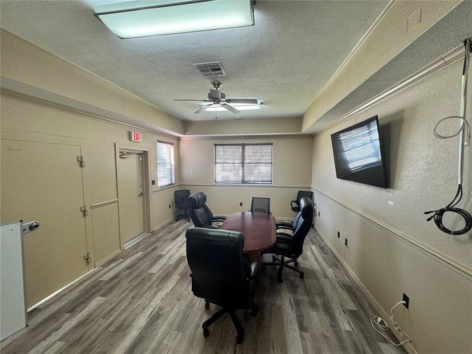 待售: $64,000 (0 贝兹, 0 浴室, 6098 平方英尺)